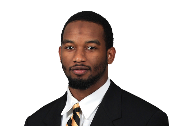 Kendall Hinton headshot