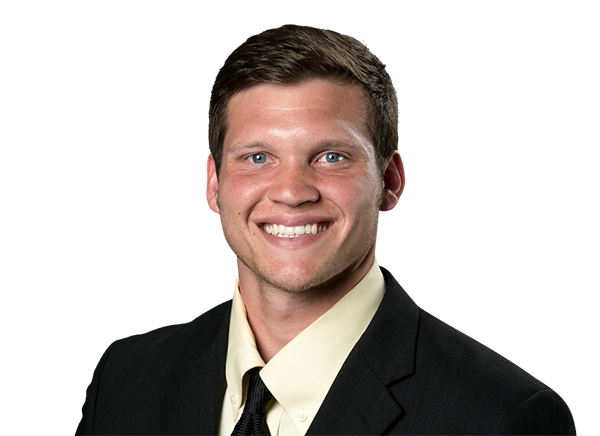 Elijah Sindelar headshot