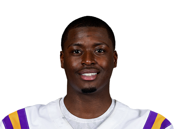 Derrick Dillon headshot