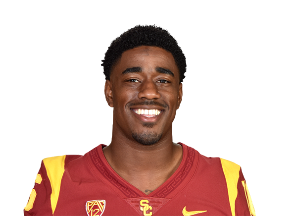 Dominic Davis headshot
