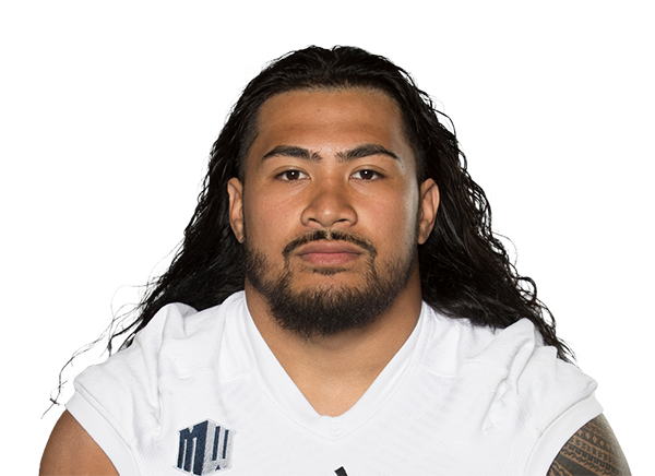 Gabe Sewell headshot