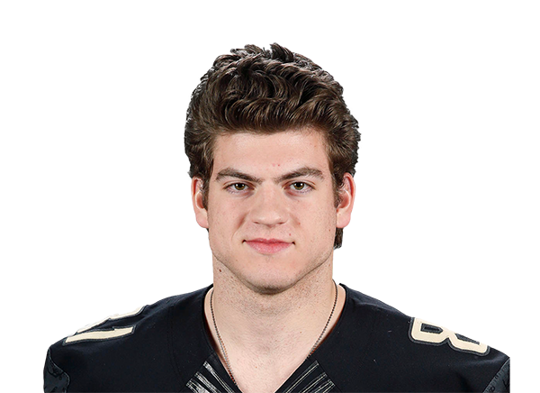 Sam Dobbs headshot