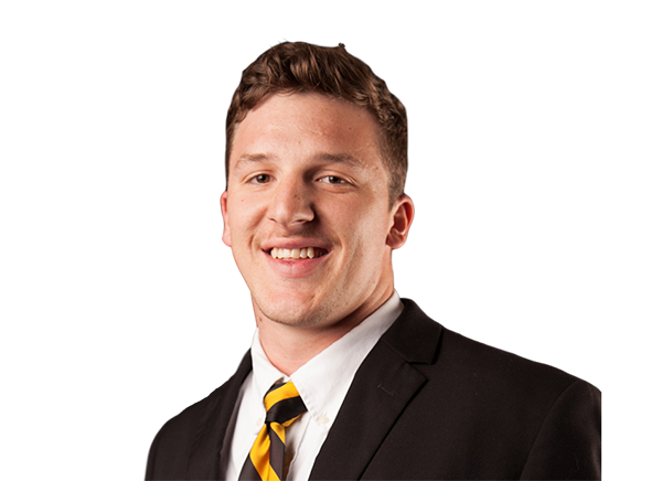 Devin Papenheim headshot