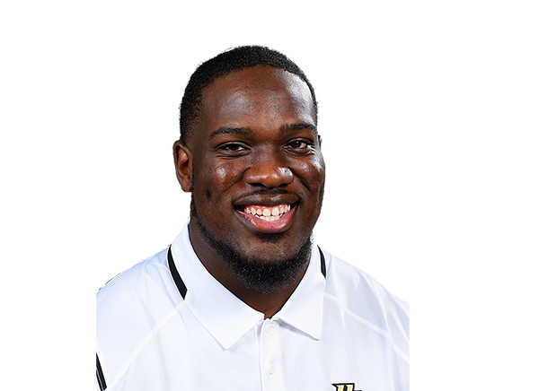 Aaron Cochran headshot