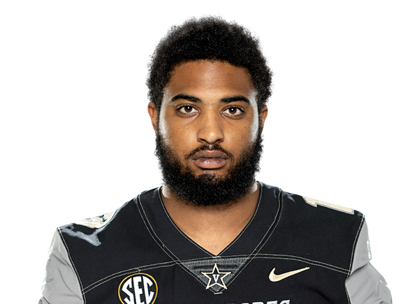 Jackson Winrow headshot
