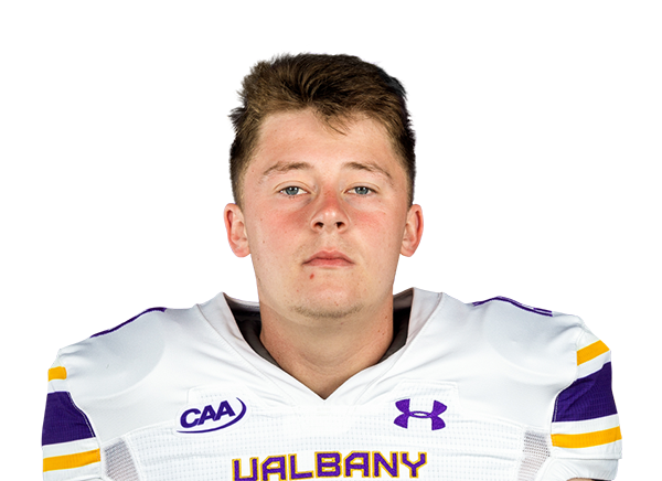 Dylan Burns headshot