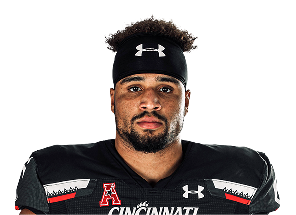 Darrian Beavers headshot