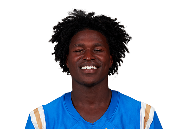 Darnay Holmes headshot
