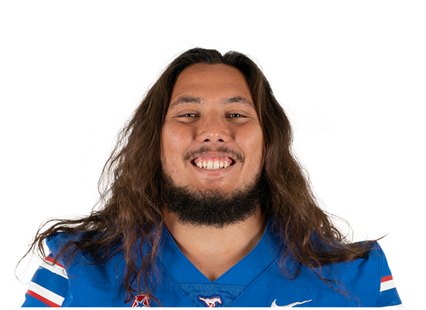 Pono Davis headshot