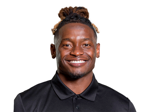 Santo Dunn headshot