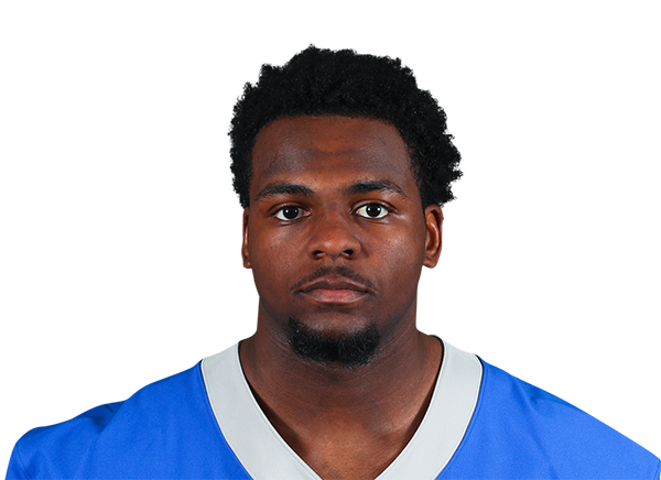 Avery Jones headshot