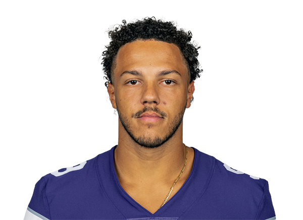 Adrian Martinez headshot
