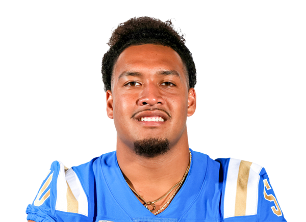 Tyler Manoa headshot