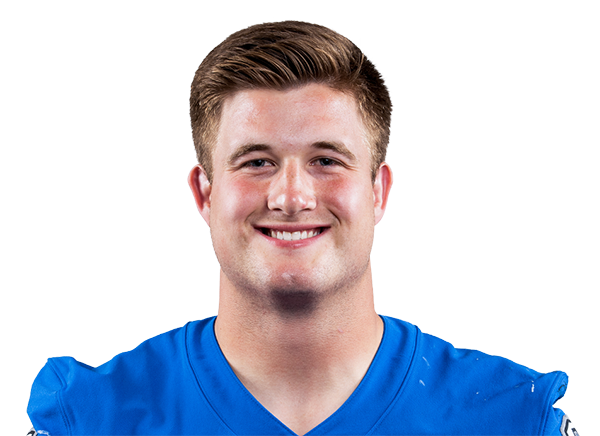 Robbie Mangas headshot