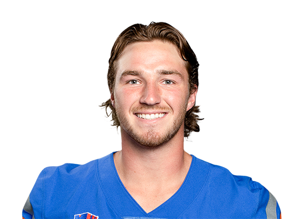 Riley Smith headshot