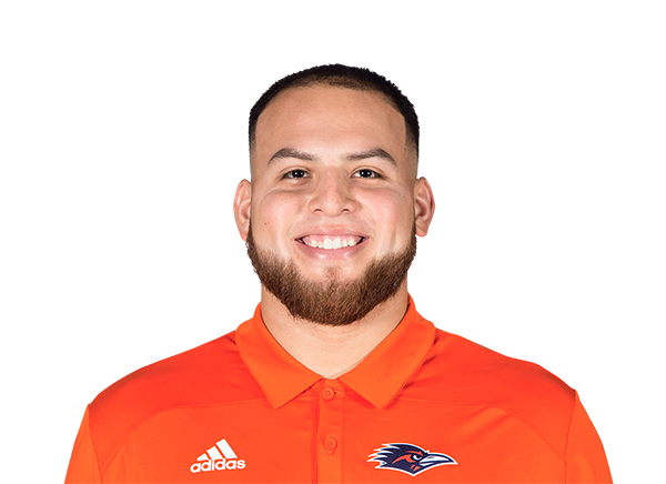 Oscar Cardenas headshot