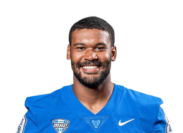 Zion Carter headshot