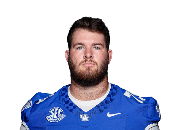 Eli Cox headshot
