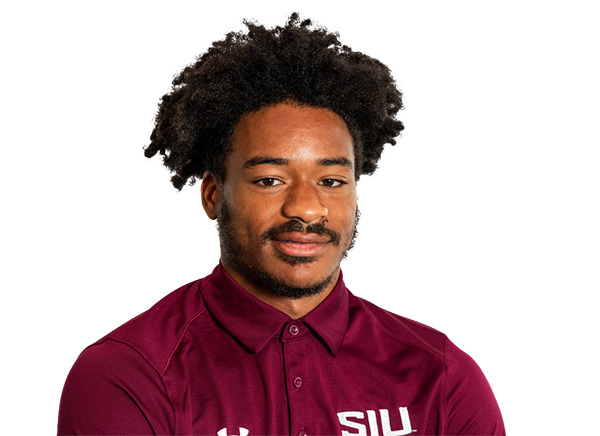 Ro Elliott headshot