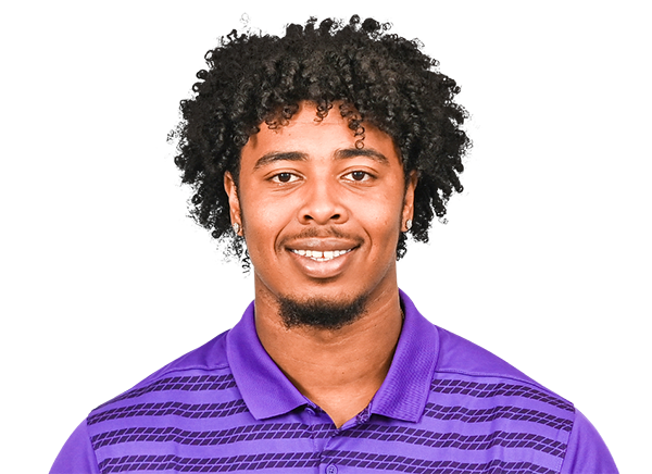 Kyi Wright headshot