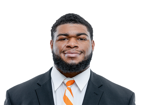 Omari Thomas headshot