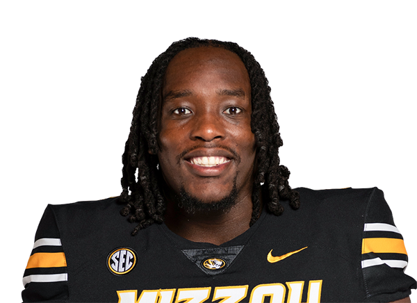 Darius Robinson headshot