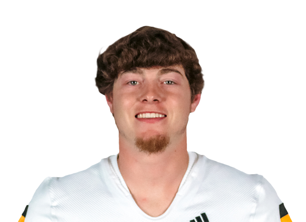 Avery White headshot