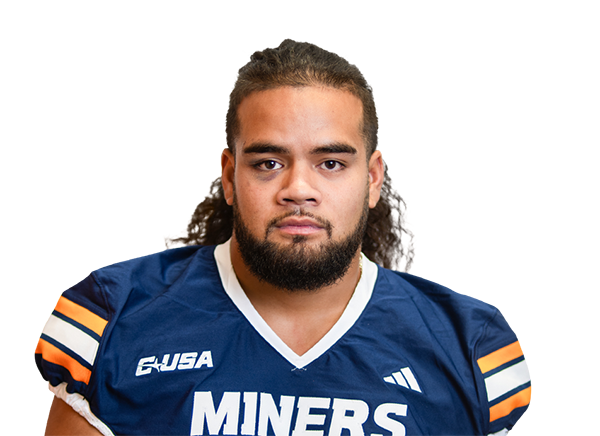 Osaiasi Taueli headshot