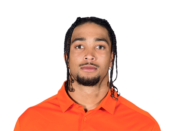 Elliott Davison headshot