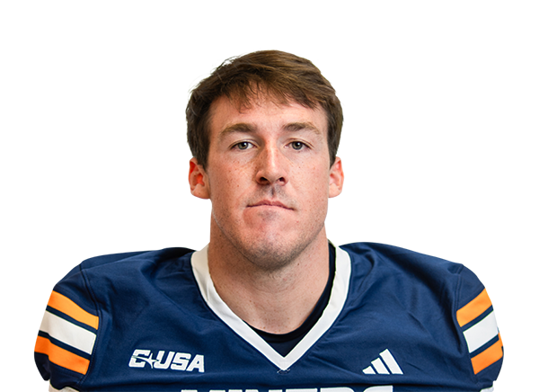 Zach Fryar headshot