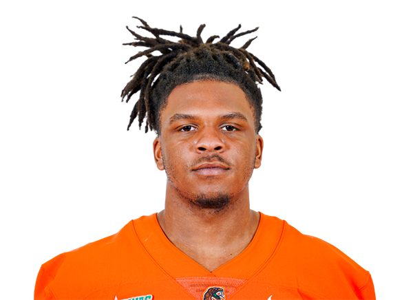 Travis Moss headshot