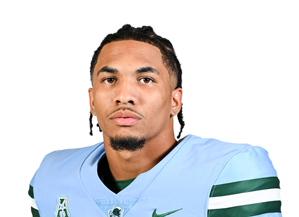 Micah Robinson headshot