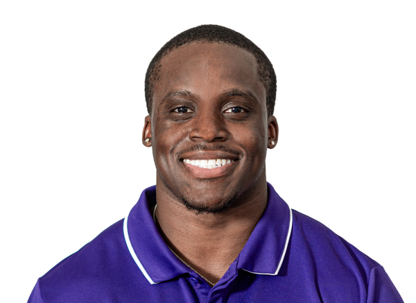 Ayo Adeyi headshot