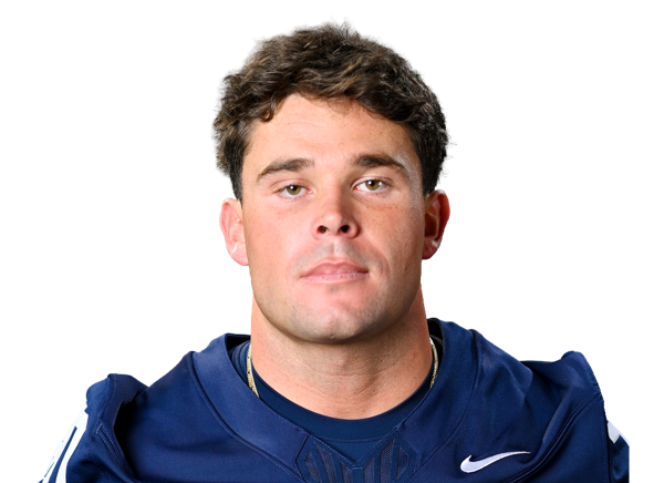 Cole Bullock headshot
