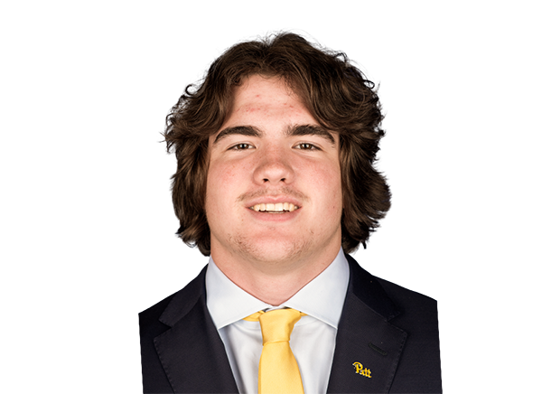 Dylan Bennett headshot