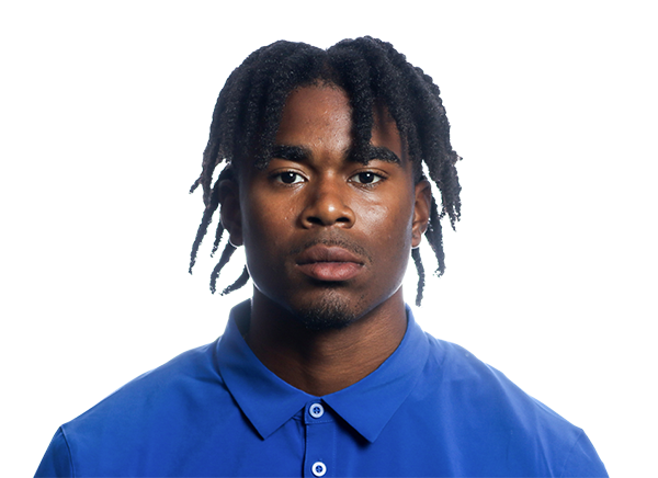 Julien Lewis headshot