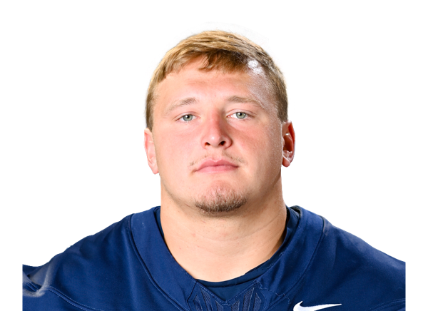 Dylan Maciulewicz headshot