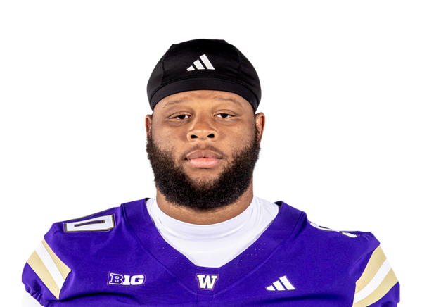 Elinneus Davis headshot
