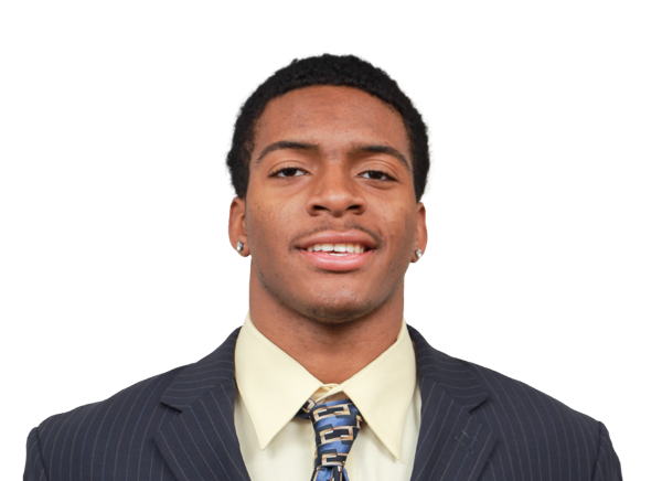 Avery Smith headshot