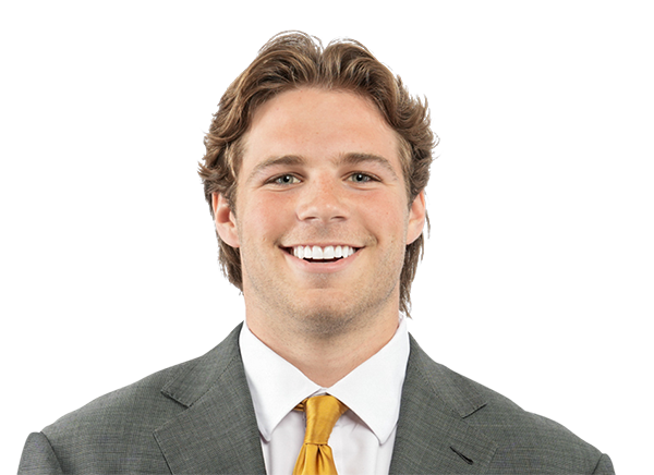 Landon Wells headshot