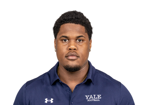 Zavier Avera headshot