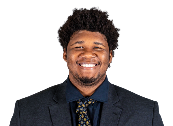 Cam Davenport headshot