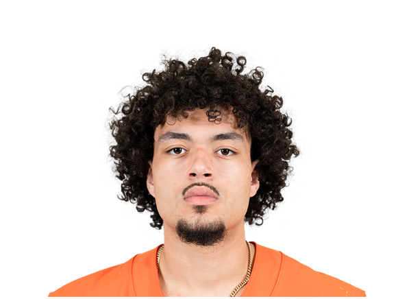 Alexander Davis headshot
