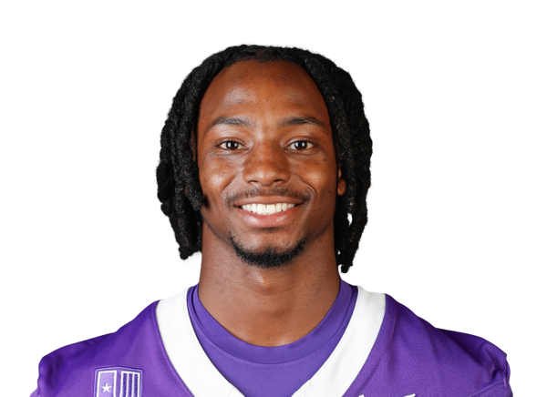 Kasyus Kurns headshot