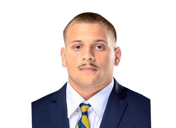 Kade Moledor headshot