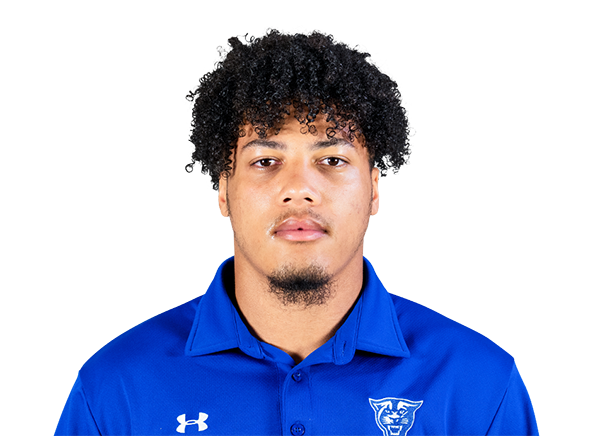 Avery McFadden headshot