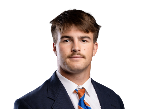 Carter Kuchenbuch headshot