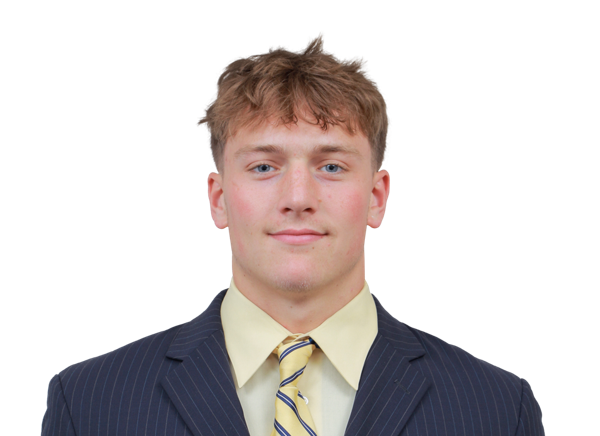 Isaac Zay headshot