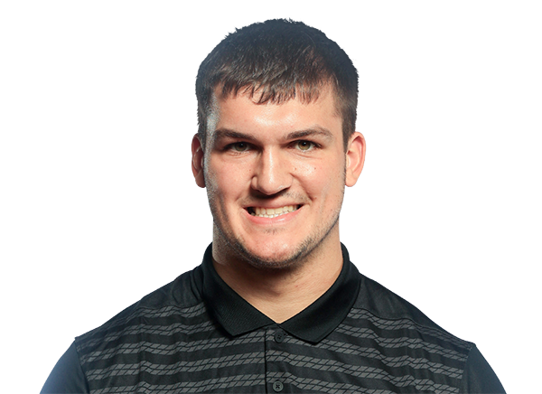 Riley Tolsma headshot