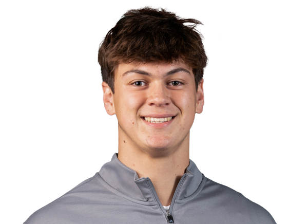 Alek Marshall headshot